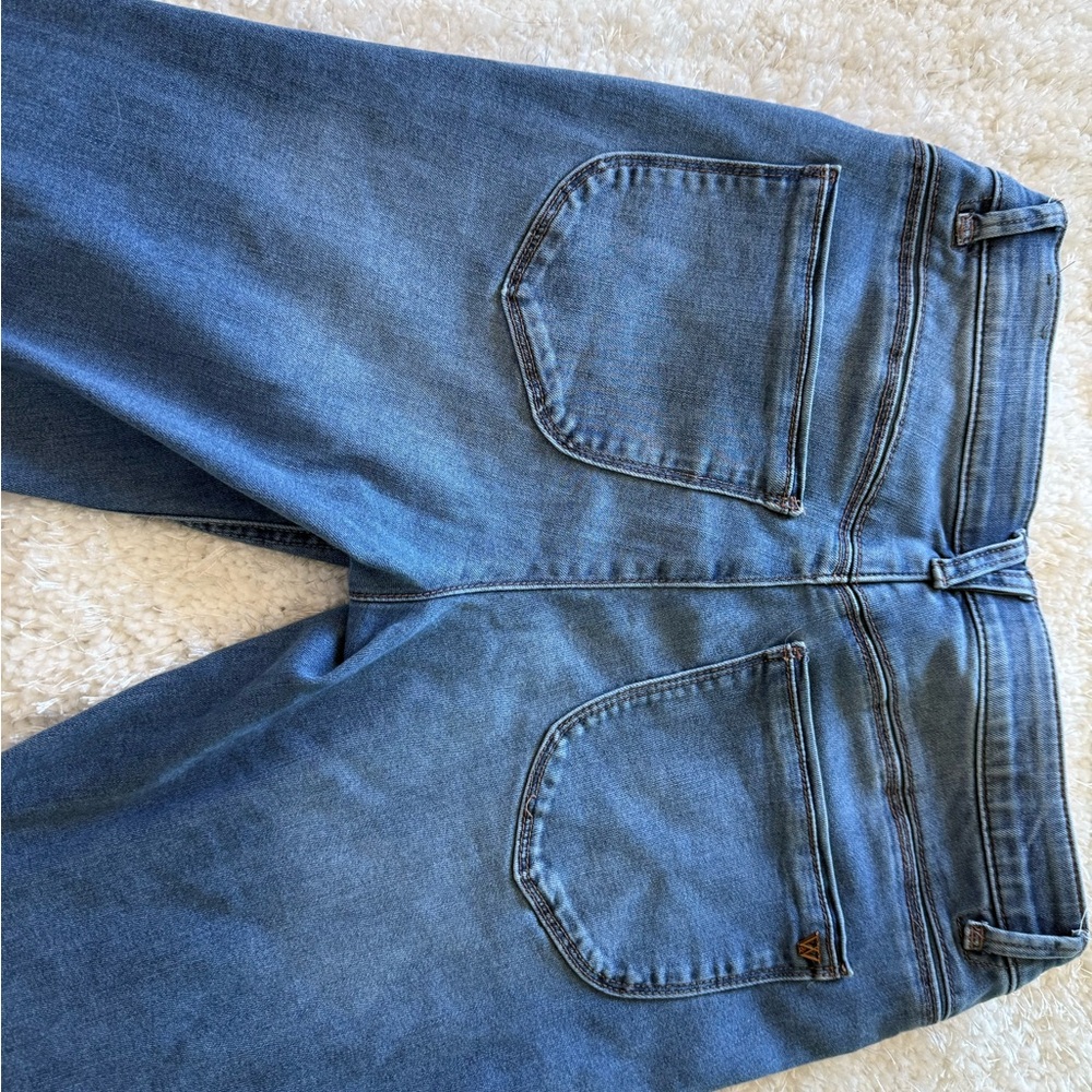Wit & Wisdom Soft Light Blue Denim Jeans - Picture 5 of 6